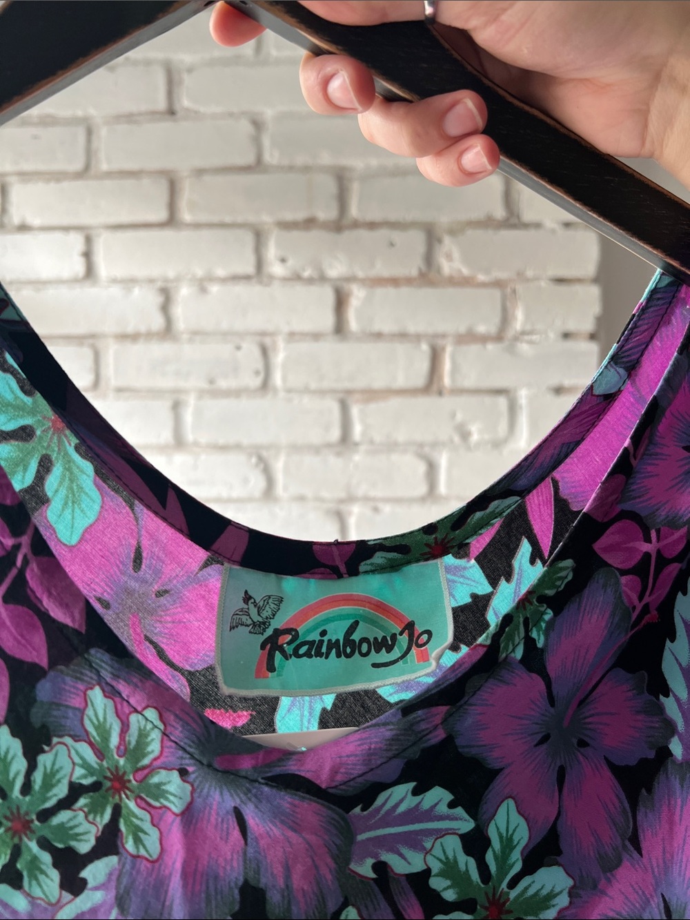 90s vintage Purple Floral Midi Dress with Green Accents - Picture 4 of 6